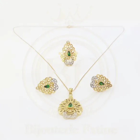 Ensemble chic et unique en or 18 carats